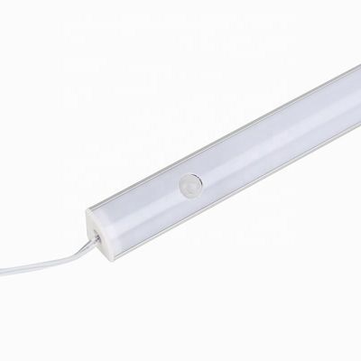 Le capteur de mouvement d'intérieur de 12 de volt LED de lumières intérieurs de Cabinet a mené la lumière pour le salon