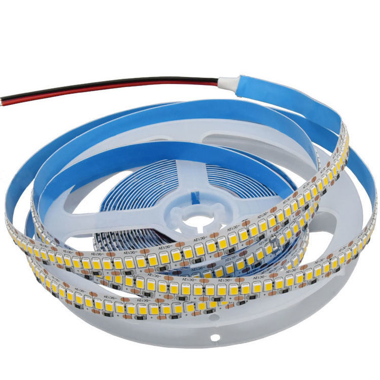 La couleur simple 5 mètres de blanc 24V 12V 2835 RVB de 3000K 4000K 6000K a mené la lumière de bande