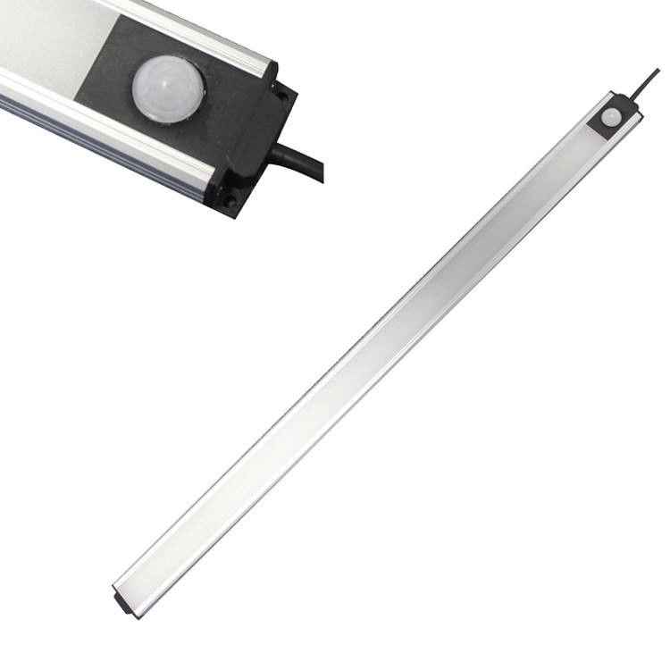 lumière de bande menée à piles menée solaire d'intérieurs de Cabinet de lumières de capteur de mouvement de 24V 120LM