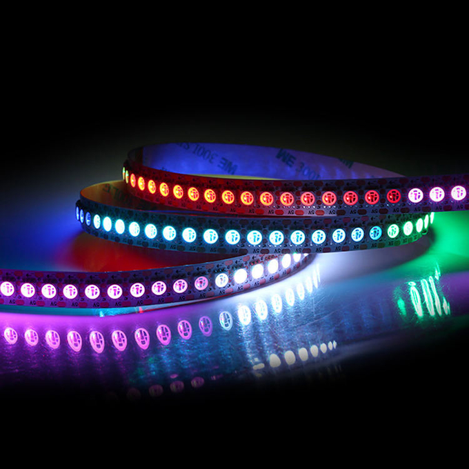 60 le pixel RVB accessible de 144Leds/M Magic 5V 12V a mené la lumière de bande menée par fi futée de WI 10m de la bande 5m 0